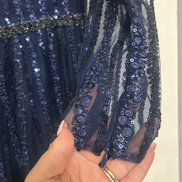 MAC DUGGAL Plunging Striped Sequin Long Sleeve Dress NWOT sz 14 - Picture 7 of 9